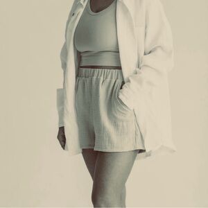 West & Grey The Lable MADE IN CANADA Talia Sage Gauze Shorts